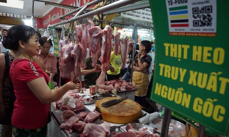Lợn đeo vòng truy xuất vẫn không an toàn, vì sao?