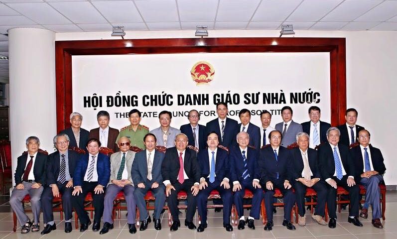 Những ngộ nhận về giáo sư