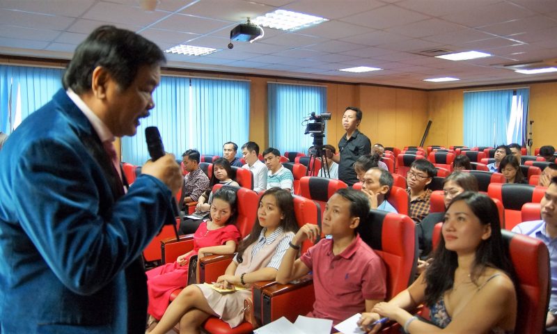 Triết lý CEO Trần Quí Thanh:  “Tôi đặt chữ Tâm và Tầm lên hàng đầu.”