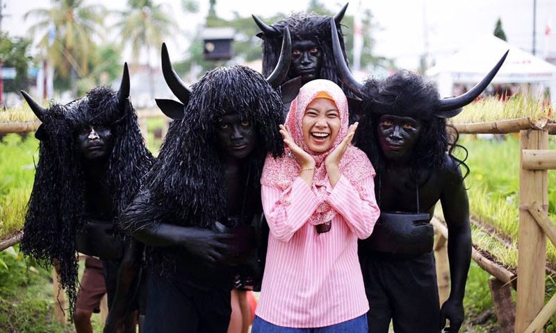 Những tập tục kỳ dị chỉ có ở Indonesia