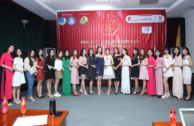 Nhiều gương mặt nữ sinh tươi tắn lộ diện ở cuộc thi Hoa khôi sinh viên 2018