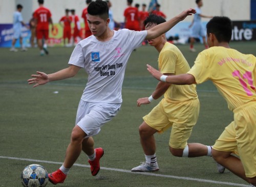 Giải bóng đá học sinh THPT Hà Nội tranh cúp Number 1 Active bước vào giai đoạn kịch tính