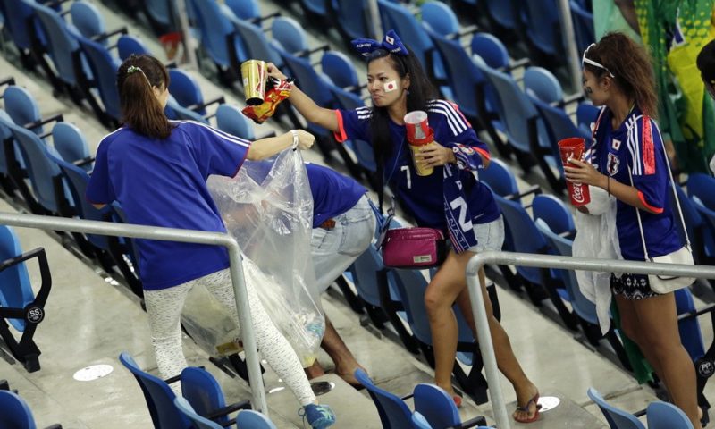 Nước nào sạch sẽ thì giàu, dơ bẩn thì nghèo