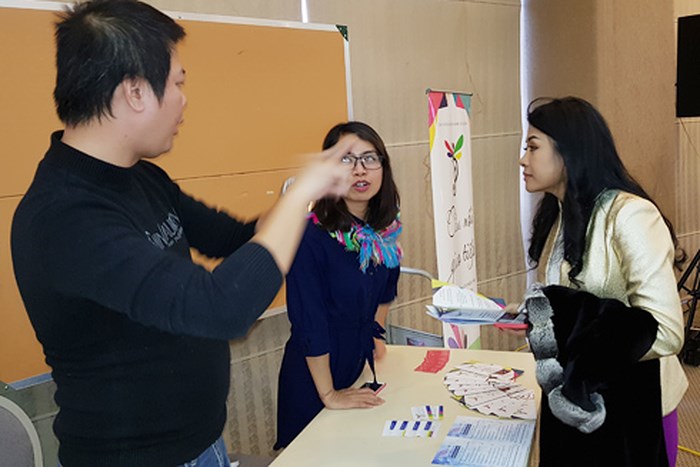 “Nếu gặp CEO của doanh nghiệp lớn 30 giây trong thang máy, bạn sẽ làm gì?”