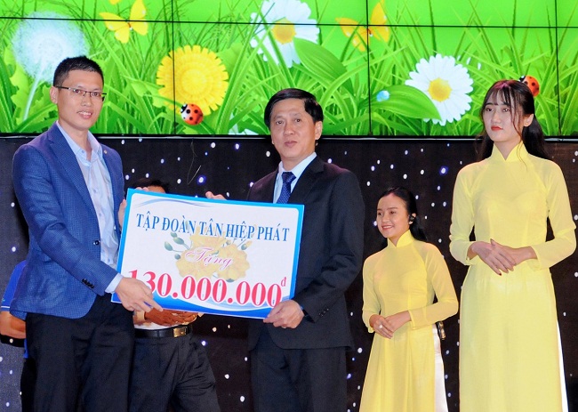 Tân Hiệp Phát hỗ trợ trẻ em nghèo, khó khăn ăn Tết