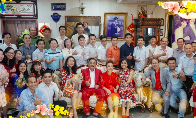 Khởi sắc 2019 – Đại gia đình Tân Hiệp Phát cung chúc tân xuân
