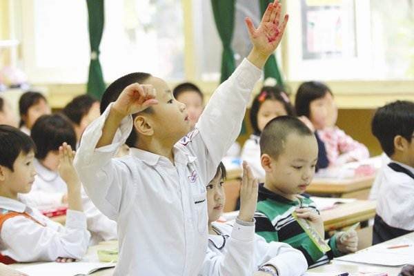 Người lớn hãy soi gương để nhận lỗi!