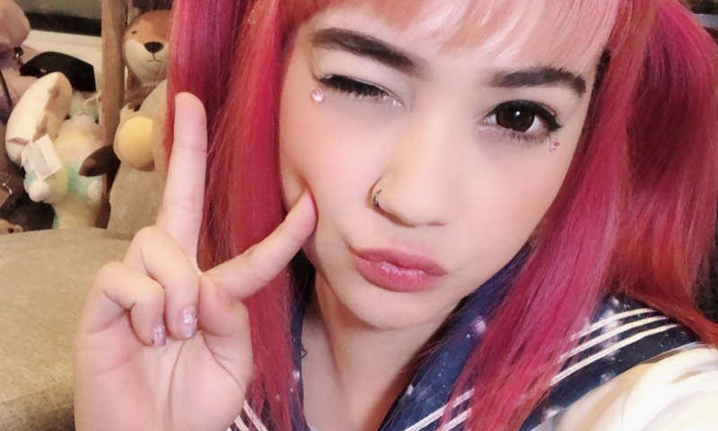 10 cử chỉ đáng yêu ở quốc gia này, có thể vào tù ở quốc gia khác