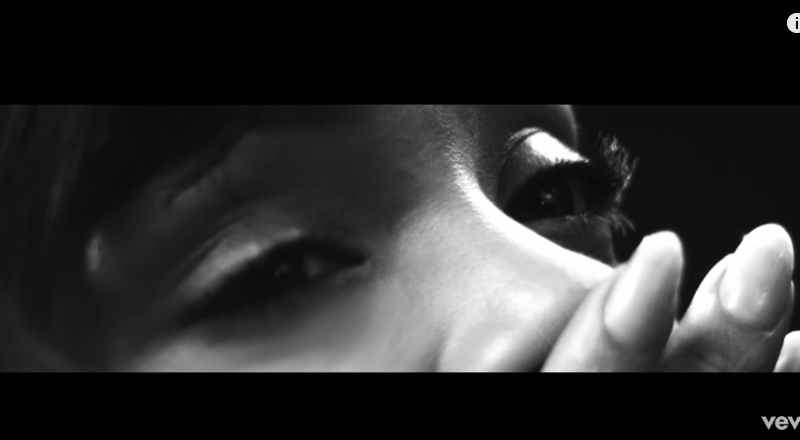 Tiếng hát Rihanna – Diamonds