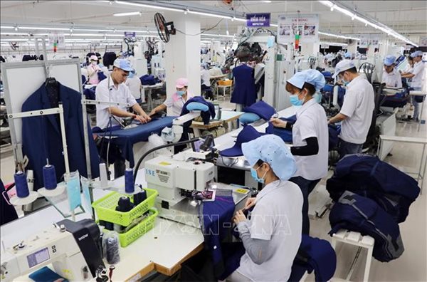 Chưa phải lúc giảm giờ làm việc