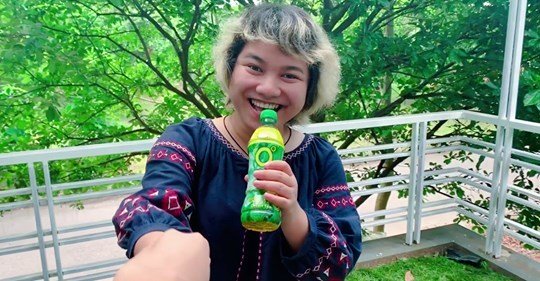 Cô gái trẻ làm clip tâm sự 40 năm tặng chồng khiến cư dân mạng xúc động