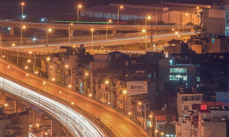 Ngắm Hà Nội tráng lệ dưới triệu ánh đèn qua bộ lọc hồng ngoại