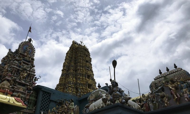 Chiêm ngưỡng thánh đường Hindu Muthumariamman tại Sri Lanka