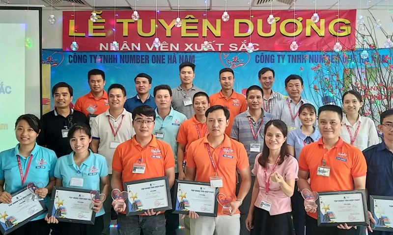 Tuyên dương Nhân viên xuất sắc Khối các nhà máy và Logistics Tân Hiệp Phát