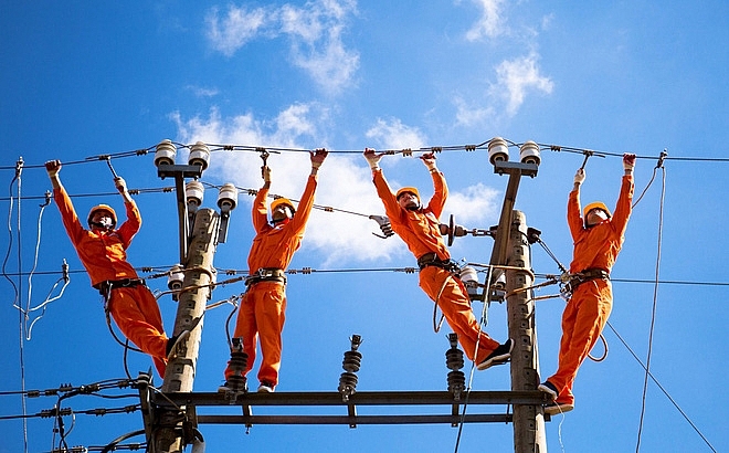Thay đổi cách tính giá điện để gỡ khó cho người dân