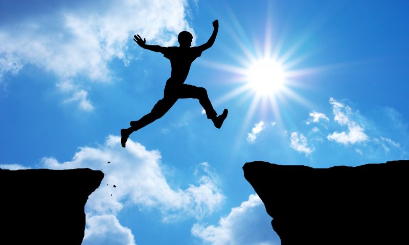 Tiết kiệm cả ước mơ, làm sao giàu được