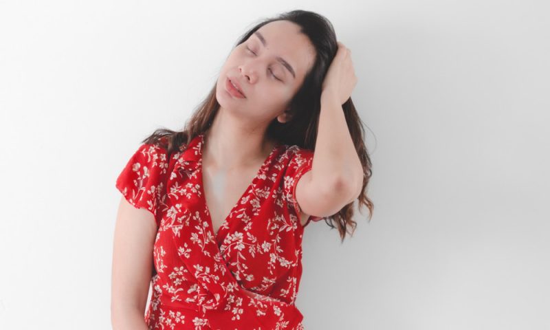 Không “xài” được loại đàn ông hay soi vào túi vợ
