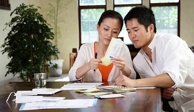 5 vấn đề tiền bạc khiến vợ chồng “đau đầu”