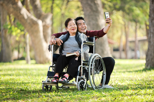 Bao giờ chữ hiếu nhẹ như mây?