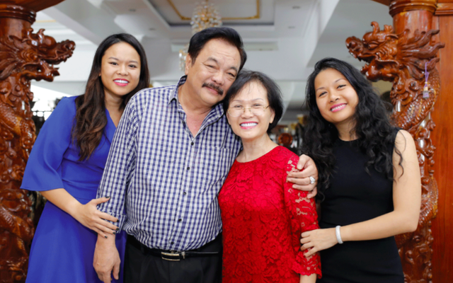 Phía sau những cuộc chuyển giao… quyền lực