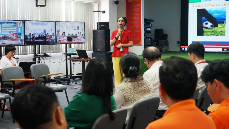 Diễn đàn Quản lý – Q4/2020 với chủ đề “Lãnh đạo sẽ làm gì khác trong năm 2021”