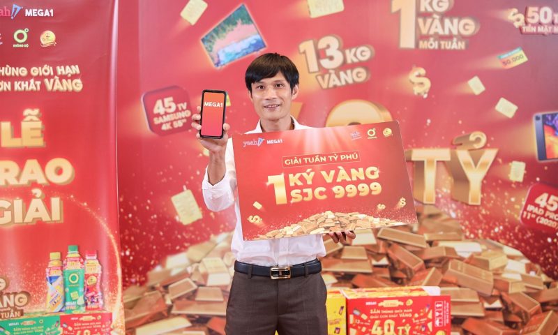 Hai chủ tiệm tạp hóa trúng 1 kg vàng nhờ nhập nước giải khát