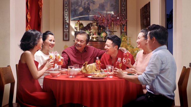 Clip ‘Món quà tặng cha’ nhắc giới trẻ tri ân gia đình dịp Tết