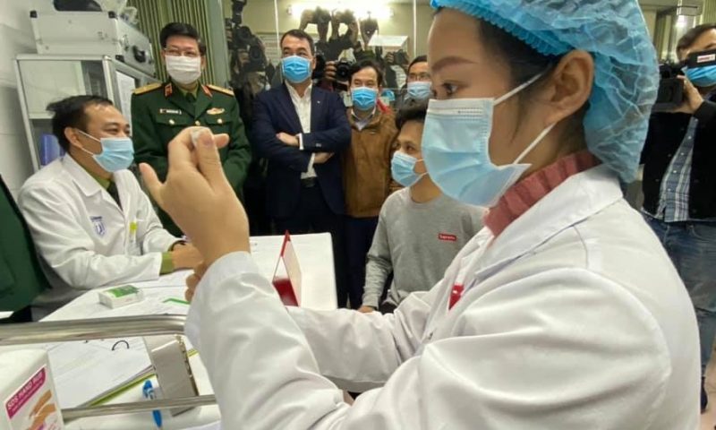 Bộ Y tế công bố 18,3 triệu người thuộc 11 nhóm ưu tiên tiêm vaccine COVID-19
