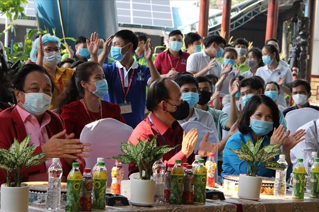 Chương trình “Tết không xa nhà” của Người lao động Tân Hiệp Phát