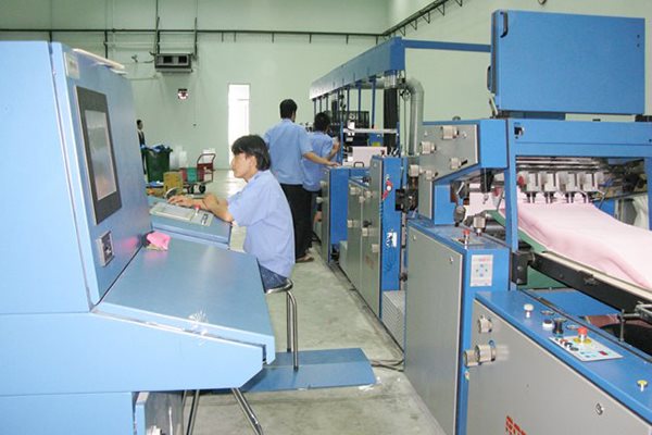 Doanh nghiệp bớt bị ‘hành’ vì giấy phép con