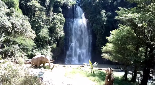 Giang sơn gấm vóc, và người đời