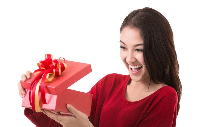 Tự tặng quà 8/3: lựa chọn mới của phái đẹp